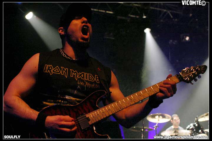 gal/SOULFLY/2009-02-12_-_Bataclan/03.jpg