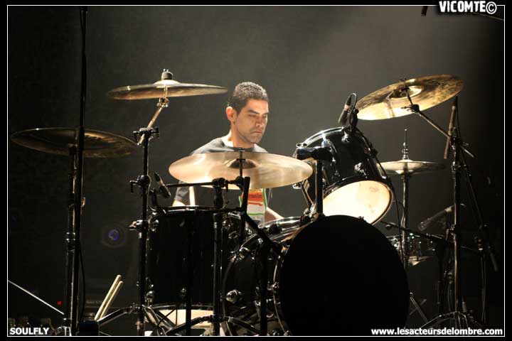 gal/SOULFLY/2009-02-12_-_Bataclan/07.jpg