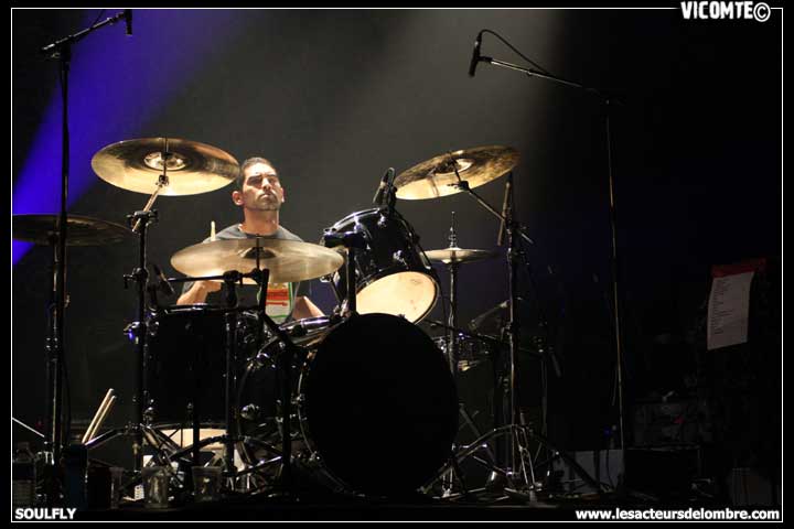 gal/SOULFLY/2009-02-12_-_Bataclan/16.jpg