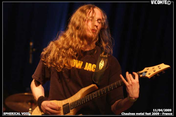 gal/SPHERICAL_VOID/2009-04-11_-_Chaulnes_metal_fest_2009/14.jpg