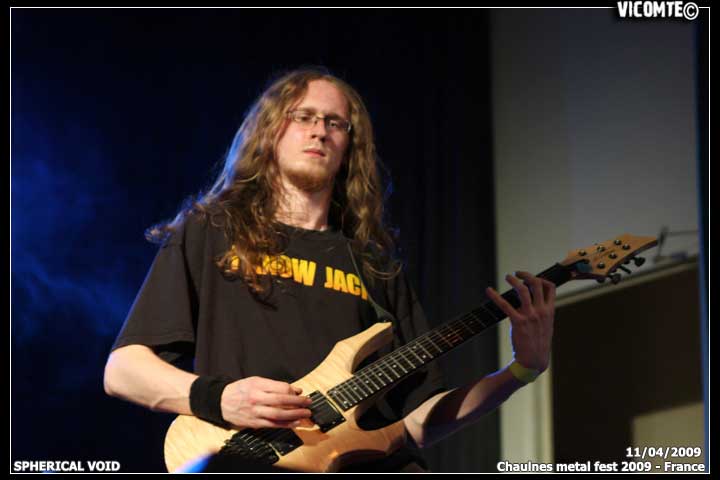 gal/SPHERICAL_VOID/2009-04-11_-_Chaulnes_metal_fest_2009/21.jpg