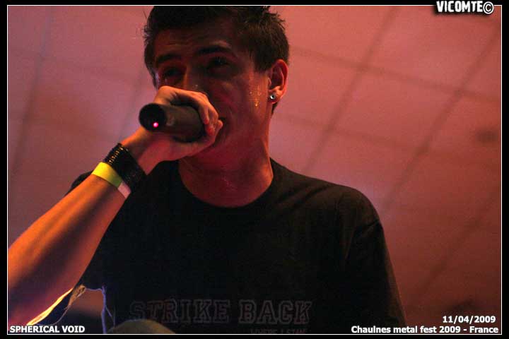 gal/SPHERICAL_VOID/2009-04-11_-_Chaulnes_metal_fest_2009/39.jpg