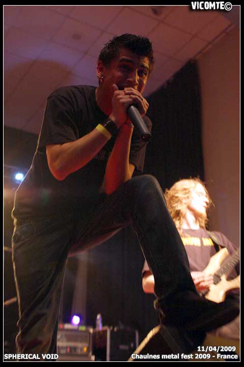 gal/SPHERICAL_VOID/2009-04-11_-_Chaulnes_metal_fest_2009/65.jpg