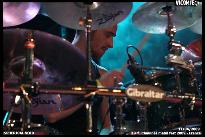 gal/SPHERICAL_VOID/2009-04-11_-_Chaulnes_metal_fest_2009/71.jpg
