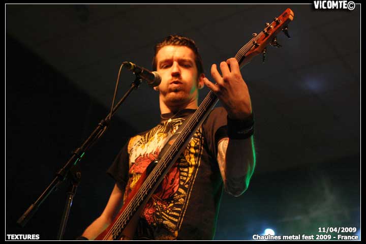 gal/TEXTURES/2009-04-11_-_Chaulnes_metal_fest_2009/30.jpg