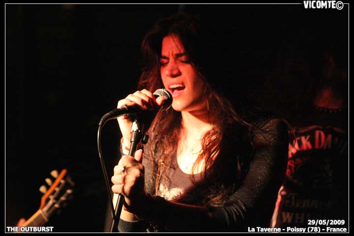 gal/THE_OUTBURST/2009-05-29_-_La_taverne/12.jpg